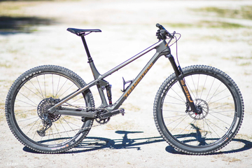 Una bicicleta de XC en esteroides | Review Transition Spur