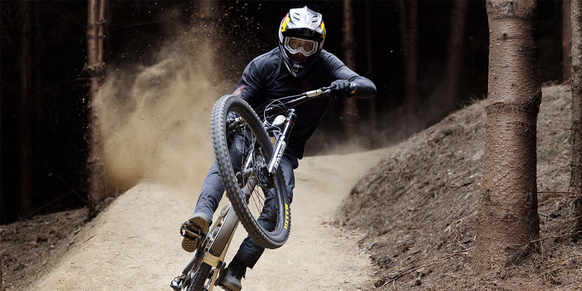 Tienes que ver FOREVERISH un poco de la historia de Brandon Semenuk