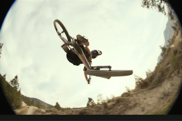 El estilo y velocidad de Kaos Seagrave en "Elsewhere"