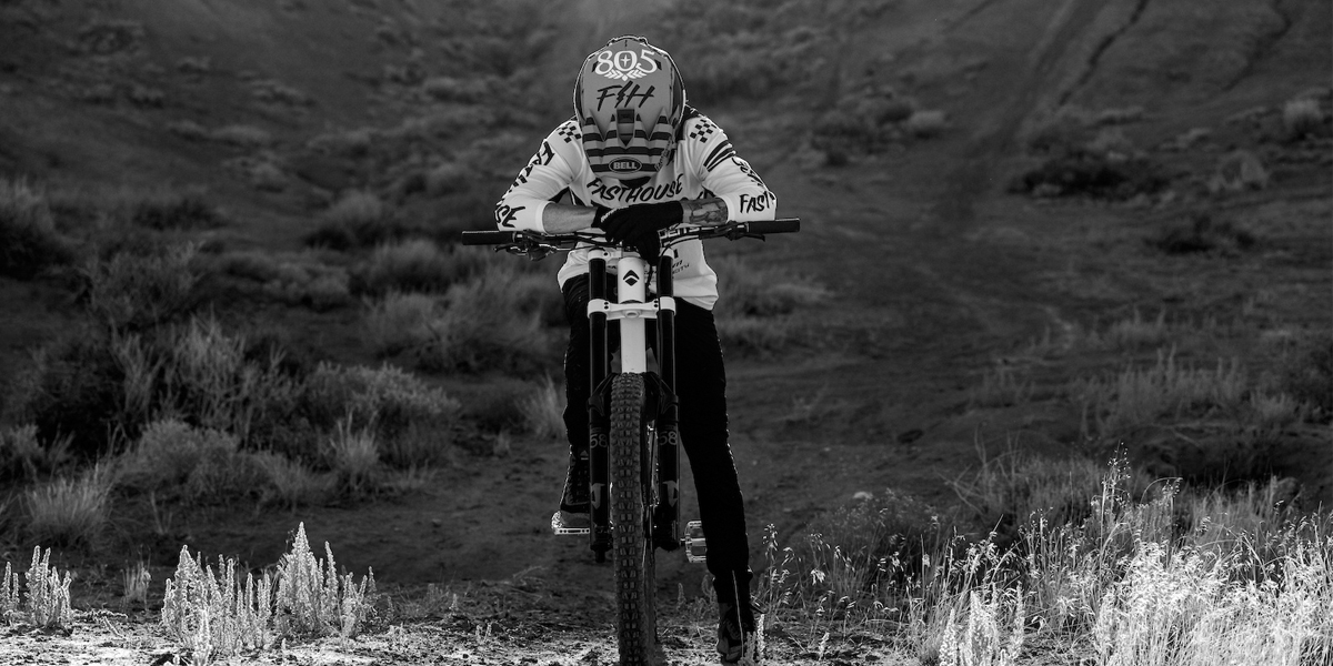 Entra a ver "Remote Control" con Tyler McCaul 